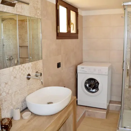 Elenoire Corsano (Apulia)