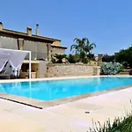Elenoire Con Piscina Esclusiva,vicino Leuca Corsano (Apulia)