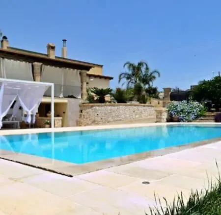 Elenoire Con Piscina Esclusiva,leuca-salento Corsano (Apulia)