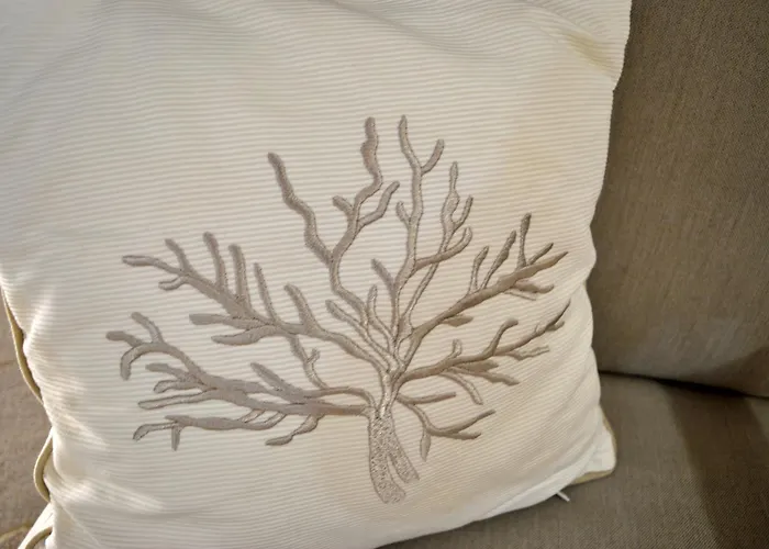 Elenoire Apartment *