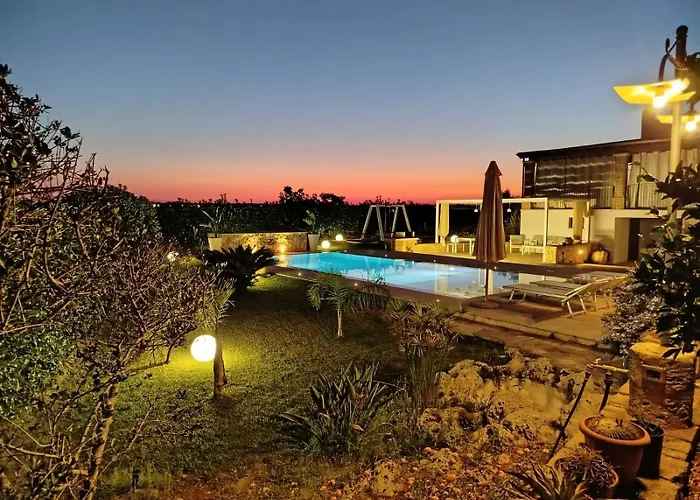 Elenoire Corsano (Apulia)